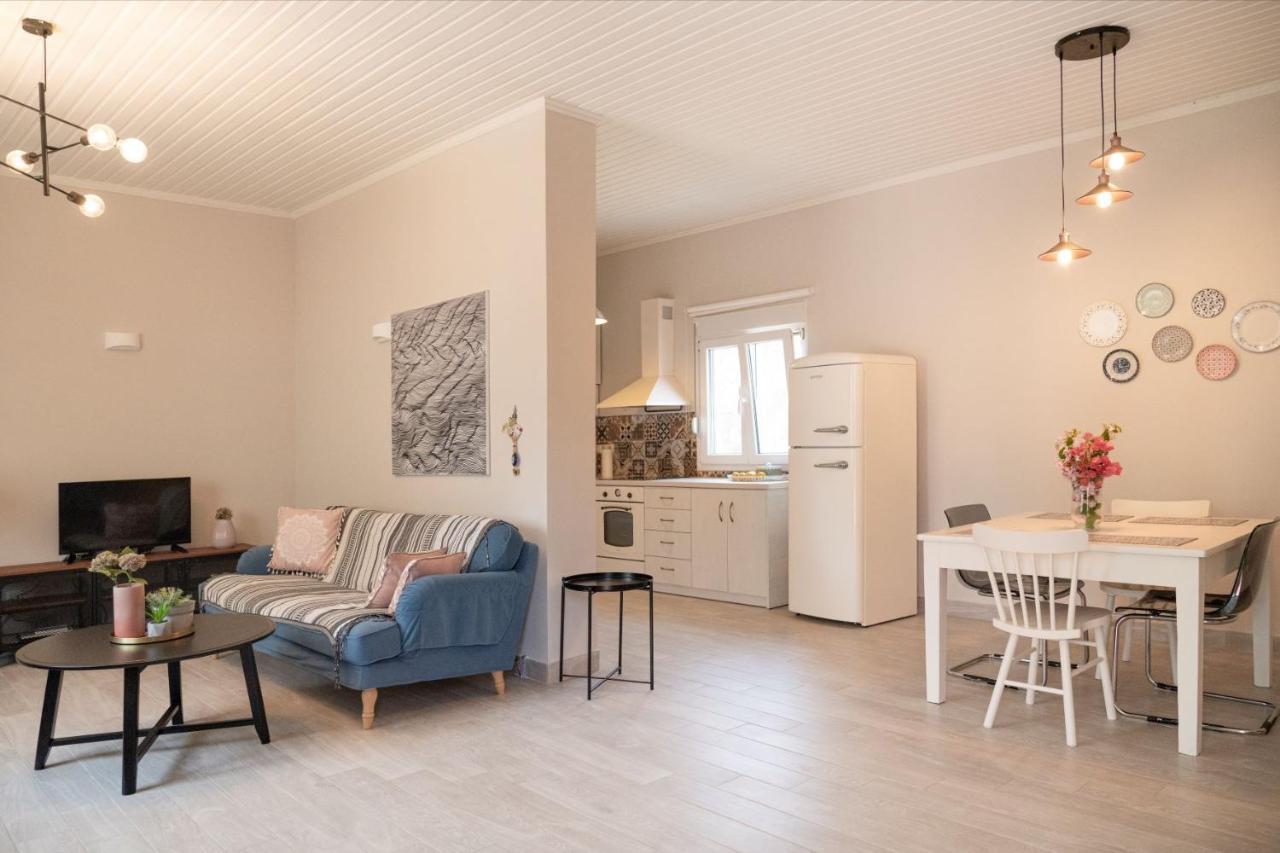 Lefko'S House- Contemporary, Fully Renovated House Villa Kassiopi Luaran gambar