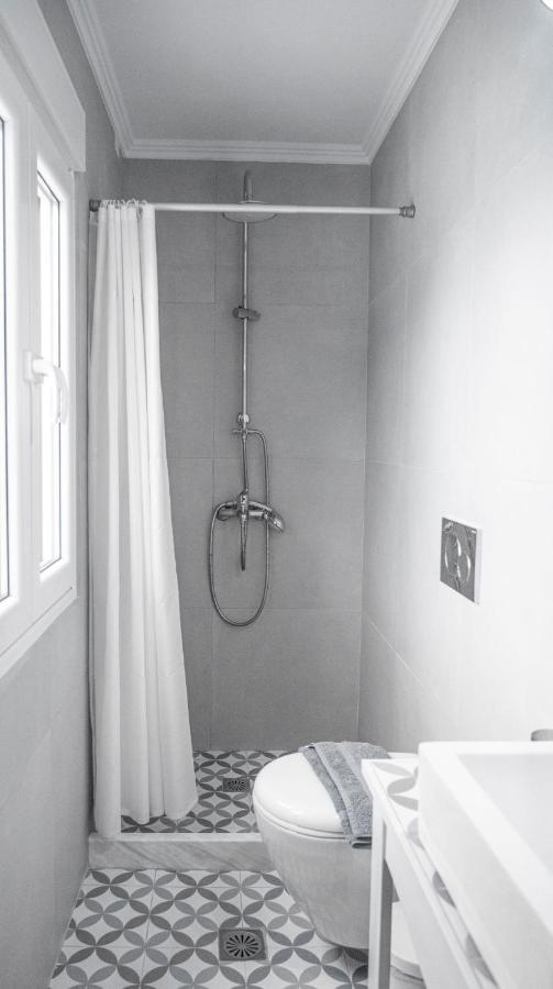Lefko'S House- Contemporary, Fully Renovated House Villa Kassiopi Luaran gambar