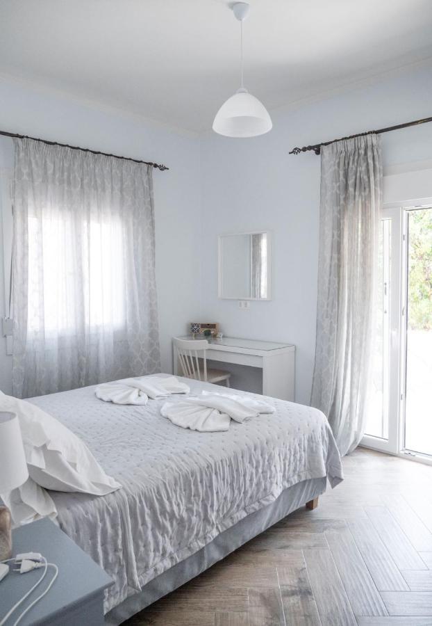 Lefko'S House- Contemporary, Fully Renovated House Villa Kassiopi Luaran gambar